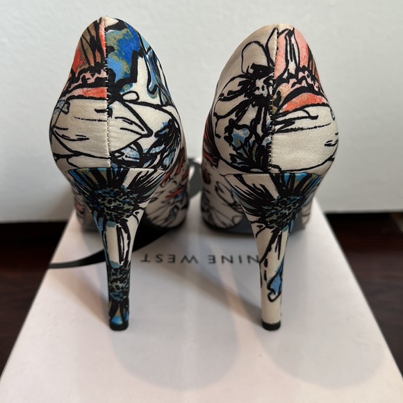 Nine West | 3.5” Heel | Multi-Color - Picture 3 of 4